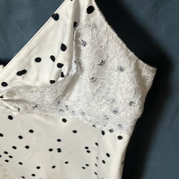 Kate Spade: “Dream a little Dream” Black/White with Lace nightgown- M - Picture 3 of 16